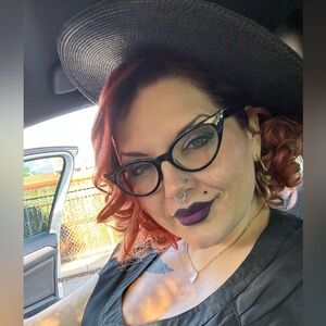 Meet your Posher, Natalie